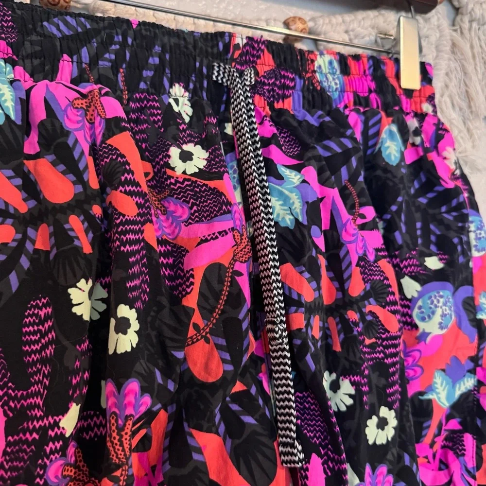 Nike Men's‎ Electric Floral 5